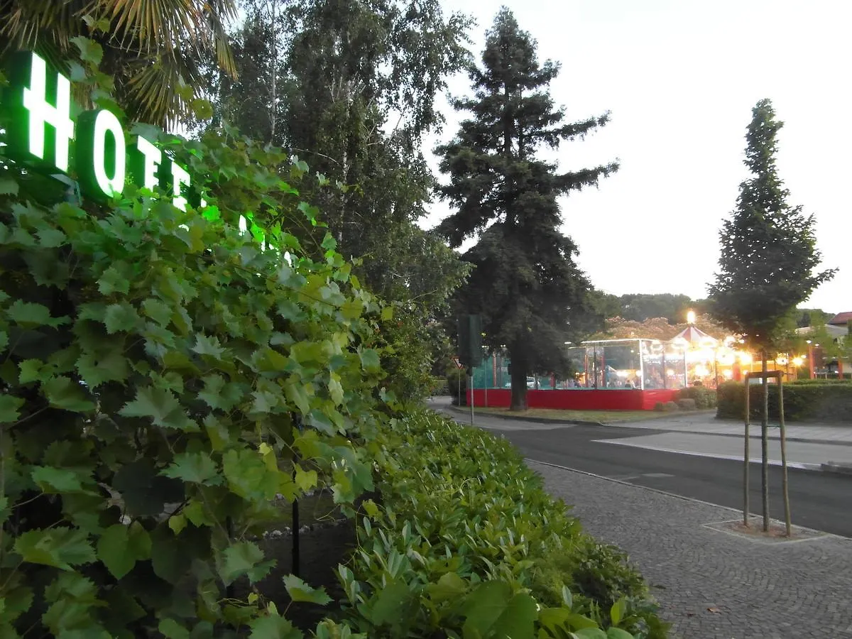 Hotel Aurora 伊拉克里亚马勒